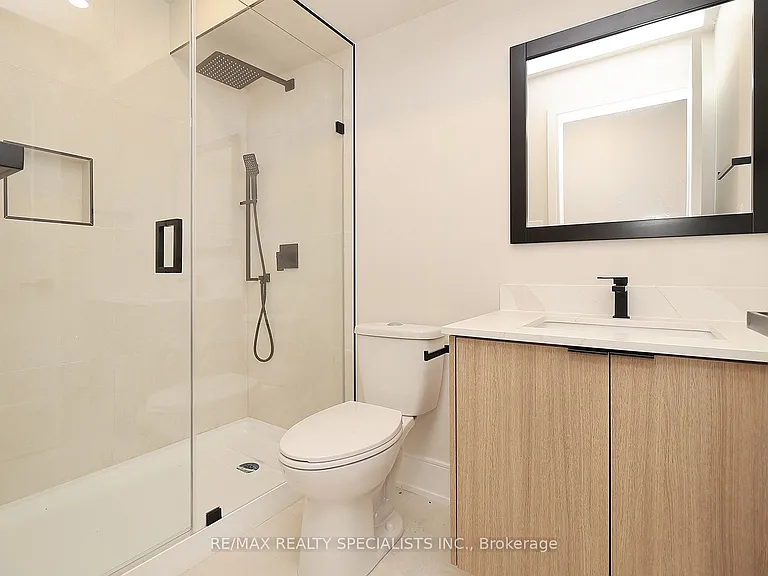 1048 Roosevelt Rd #MAIN — Photo 38
