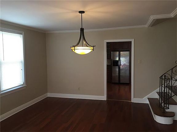 4th image of 4911 Western St