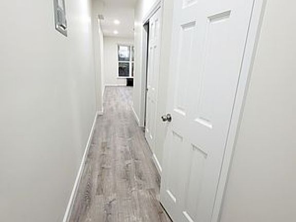 5th image of 335 W 19th St #A10