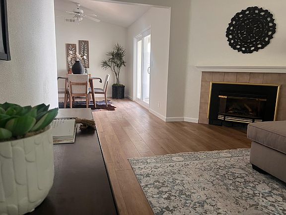 2nd image of 2007 Country Villa Dr