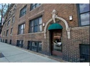 3263 N Broadway St APT 3, Chicago, IL 60657