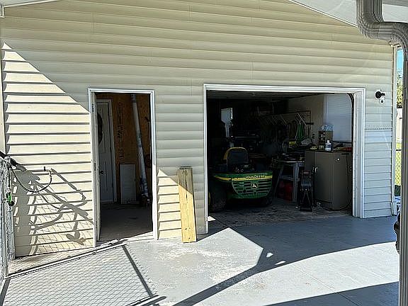 3rd image of 8333 County Road 109a #1