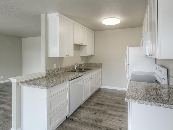 4th image of 58 Grand Ave #17