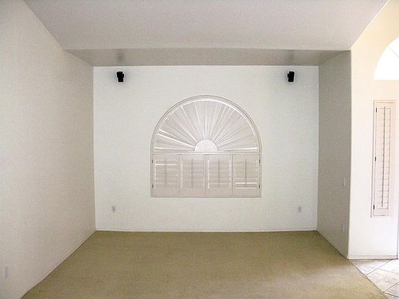 5th image of 1348 E Aspen Ave