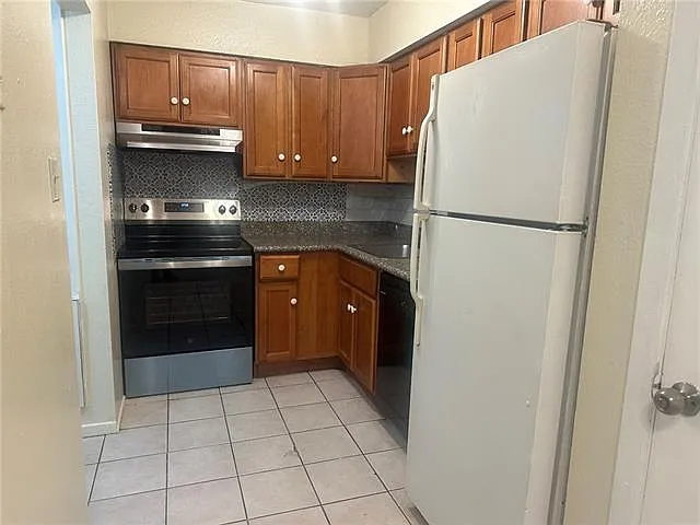4028 Quincy St #2 — Photo 2
