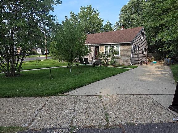 3rd image of 101 Parkview Ave