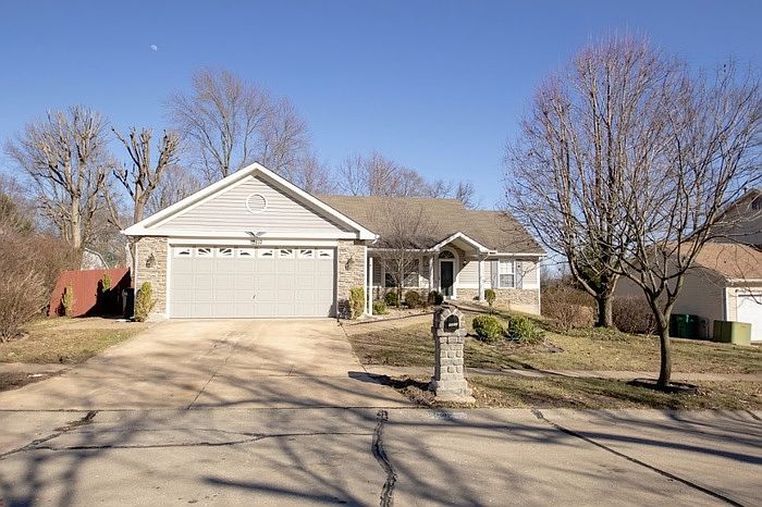 1st image of 12812 Meadowdale Dr