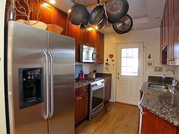5th image of 6969 N Wolcott Ave APT C1