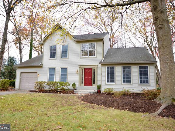 2nd image of 405 Fair Hill Ct