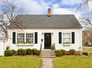 344 May Ave, Glen Ellyn, IL 60137