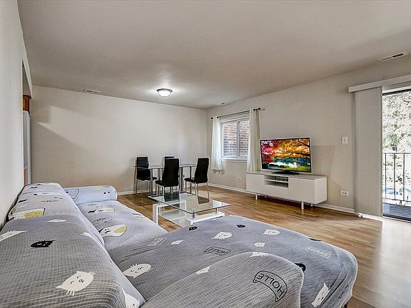 3rd image of 1783 W Algonquin Rd APT 2B