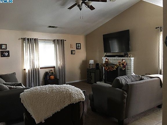 2nd image of 3213 E Velie Dr