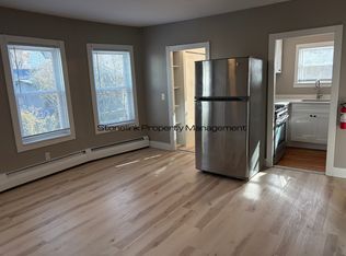 65 W Cole St UNIT 1, Pawtucket, RI 02860