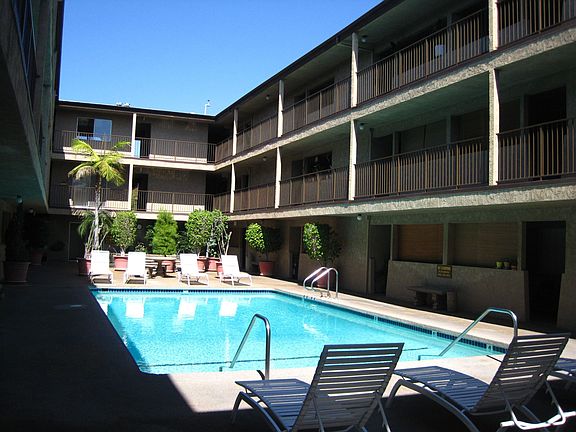 5th image of 2501 W Redondo Beach Blvd APT 228