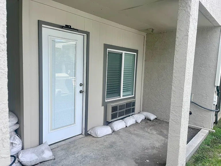 1345 Airport Dr #H20 — Photo 18