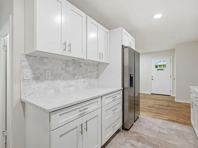18 Grandin Cir — Photo 7