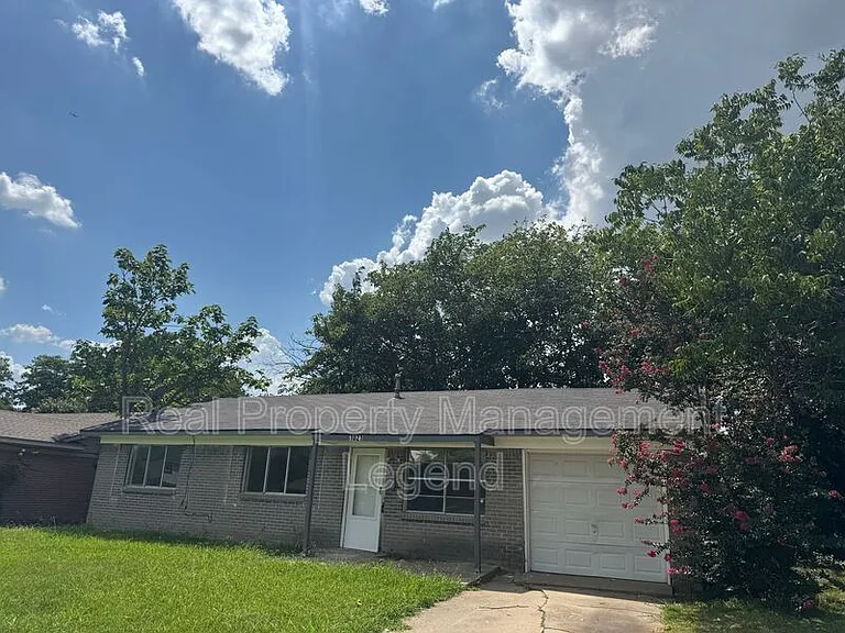 1021 Irene Dr — Photo 14