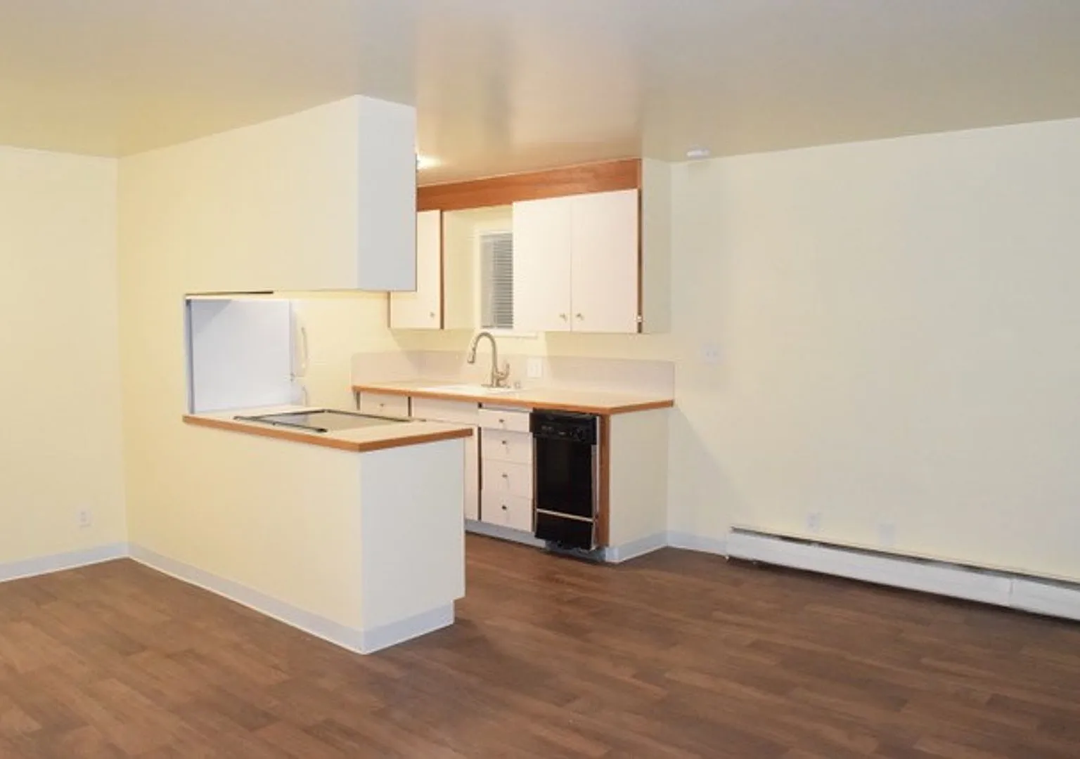 Mercer Heights Apartments — Photo 1