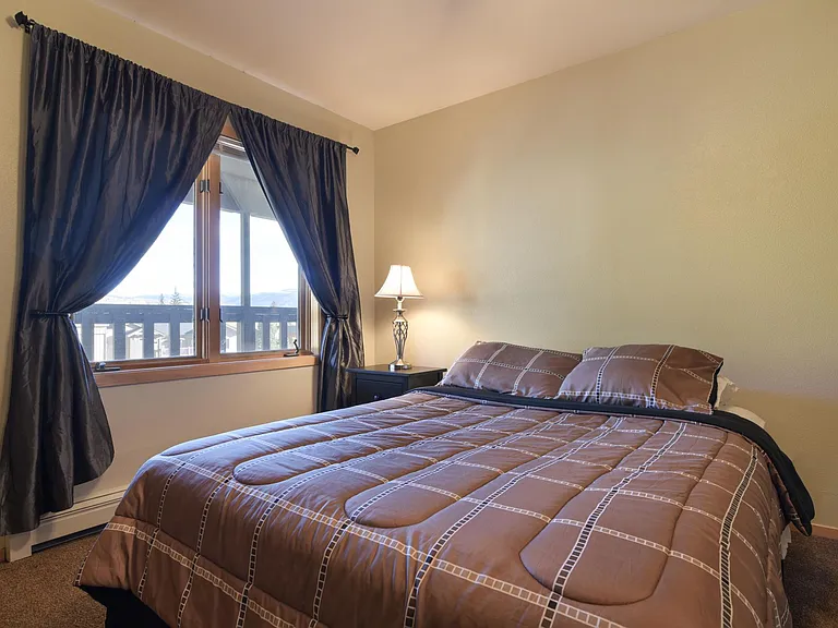 Master Bedroom - Layout #1