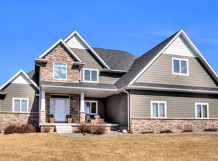 6905 W 47th St, Kearney, NE 68845