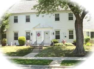 100D Rossmoor Dr, Monroe Township, NJ 08831
