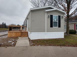 518 Eckschtay St, Novi, MI 48374