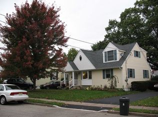 15 Rector Pl, Bloomfield, NJ 07003