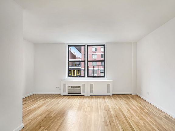 4th image of 530 2nd Ave APT 3C