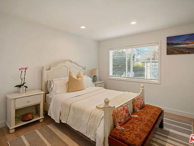 4908 Bunnie Ln — Photo 33