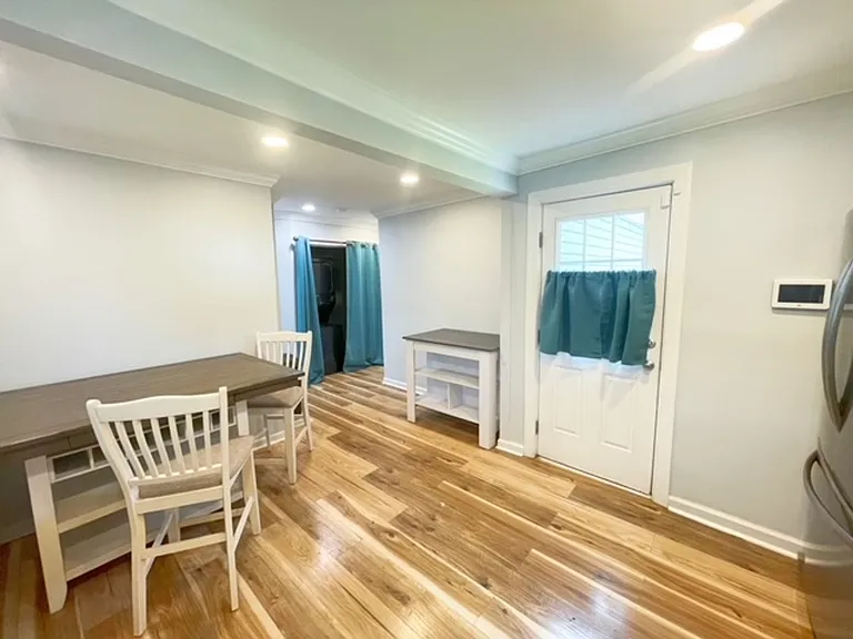 1529 Summit Ave — Photo 5
