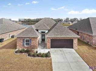 6182 Mallard Crossing Dr, Zachary, LA 70791