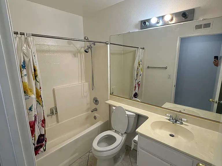 1427 Marigold St — Photo 14