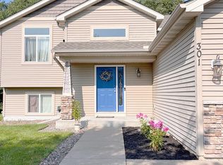 301 8th Ave SE, Isanti, MN 55040