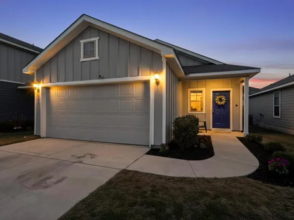 429 Stone Water Ln, Jarrell, TX 76588