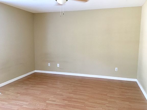 5th image of 7930 Snowberry Cir