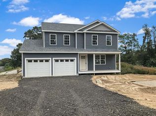 642 Natick Ave, Cranston, RI 02921