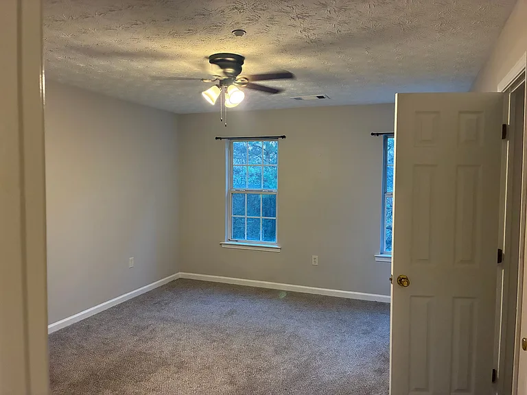 6433 Wellington Chase Ct — Photo 9