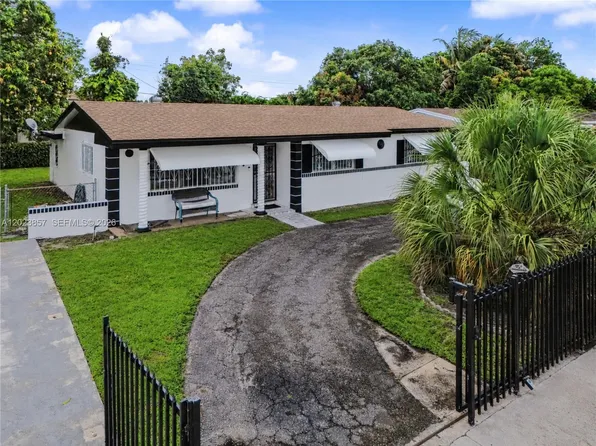 18805 NW 19th Ct, Miami Gardens, FL 33056