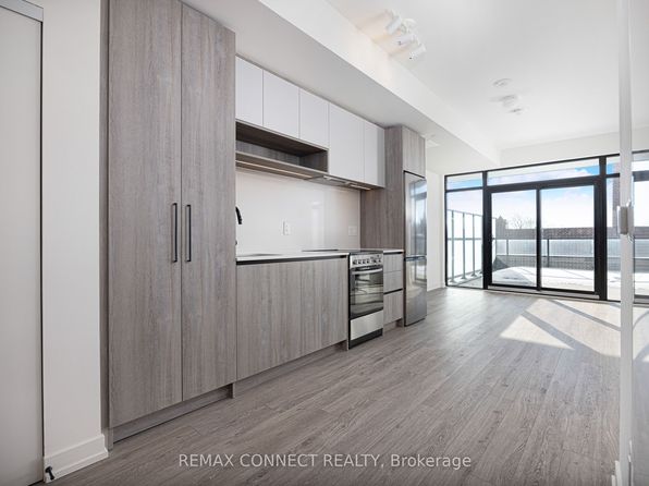 181 Sterling Rd #303, Toronto, ON M6R 0B2
