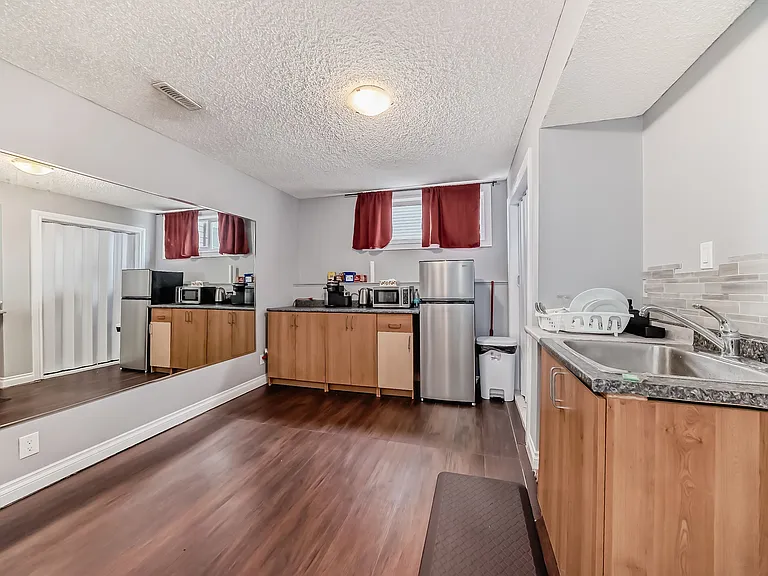 409 W Lakeview Dr — Photo 39