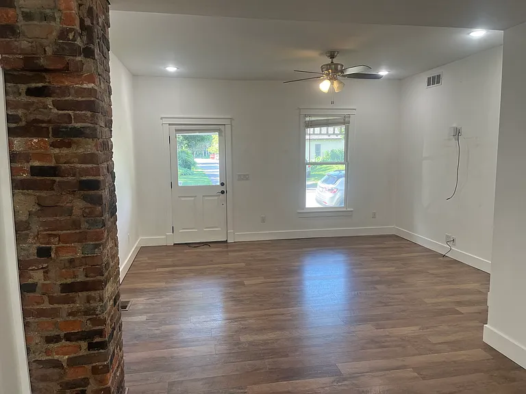 743 Harrison St — Photo 3