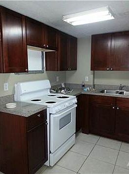 3rd image of 18181 NE 31st Ct APT 106