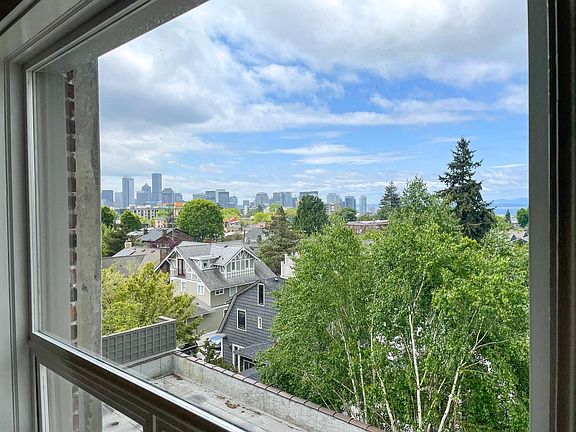 3rd image of 931 11th Ave E #105