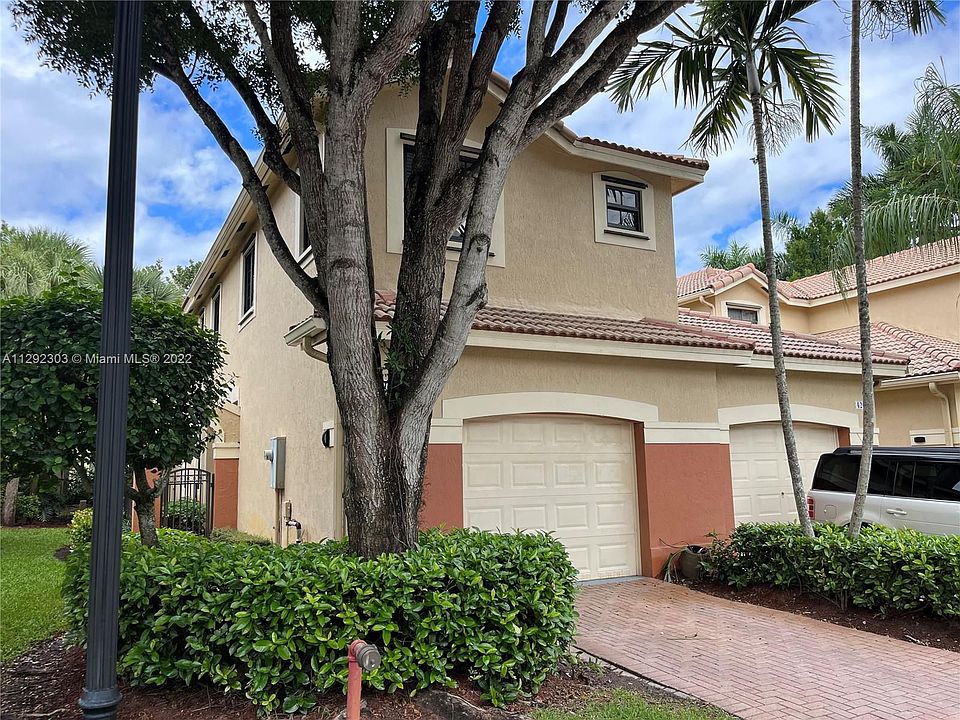 1st image of 4207 Vineyard Cir #4207