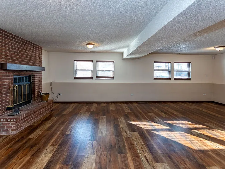 7673 Safari Cir — Photo 29