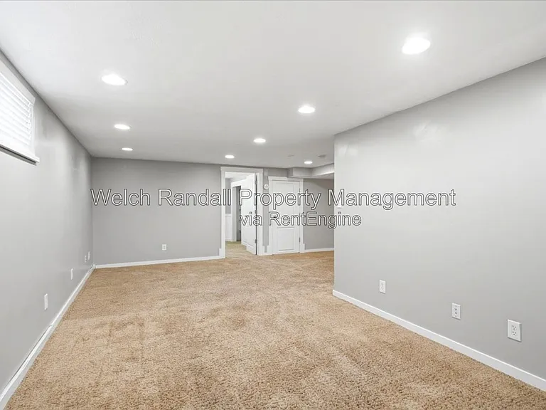 425 E Center St — Photo 20