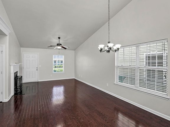 4th image of 537 Dawsons Park Way