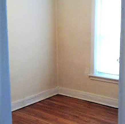 3rd image of 6532 N Lakewood Ave #6
