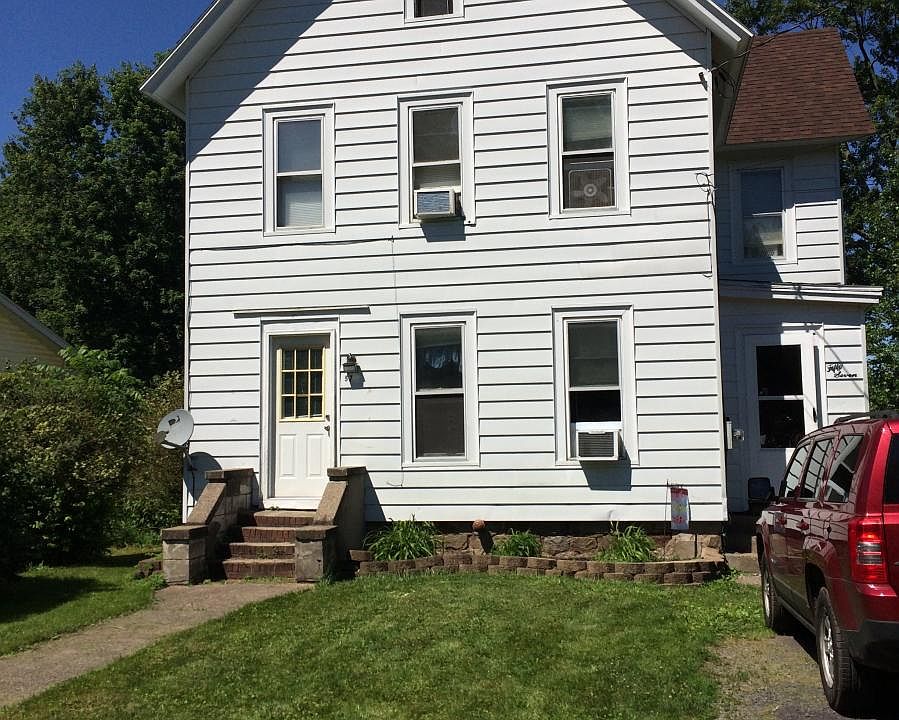 Private Front and Back Yard