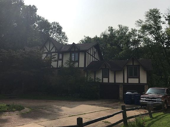 3rd image of 108 Martigney Dr